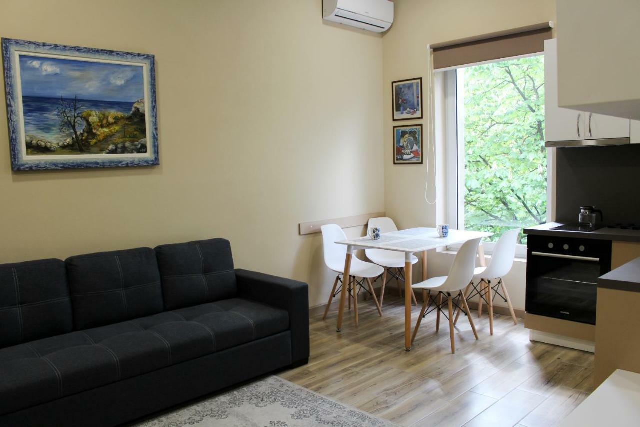 2V1 - Blloku Mac Daire Tiran Dış mekan fotoğraf
